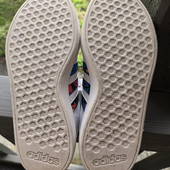 Adidas White Athletic Shoes with Multicolor Accents - Picture 6 of 7